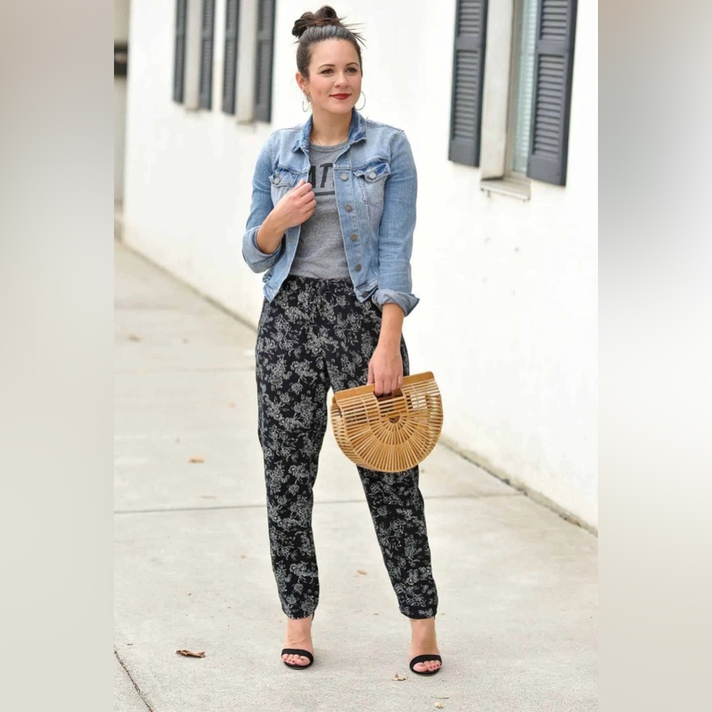 •J.JILL•100% RAYON JOGGER STRAIGHT LEG BLACK & WHITE FLORAL PANT SIZE LARGE